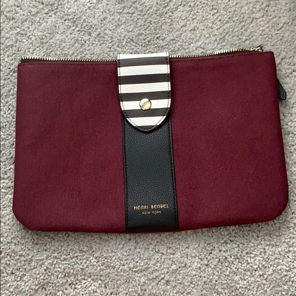 Henri Bendel pouch